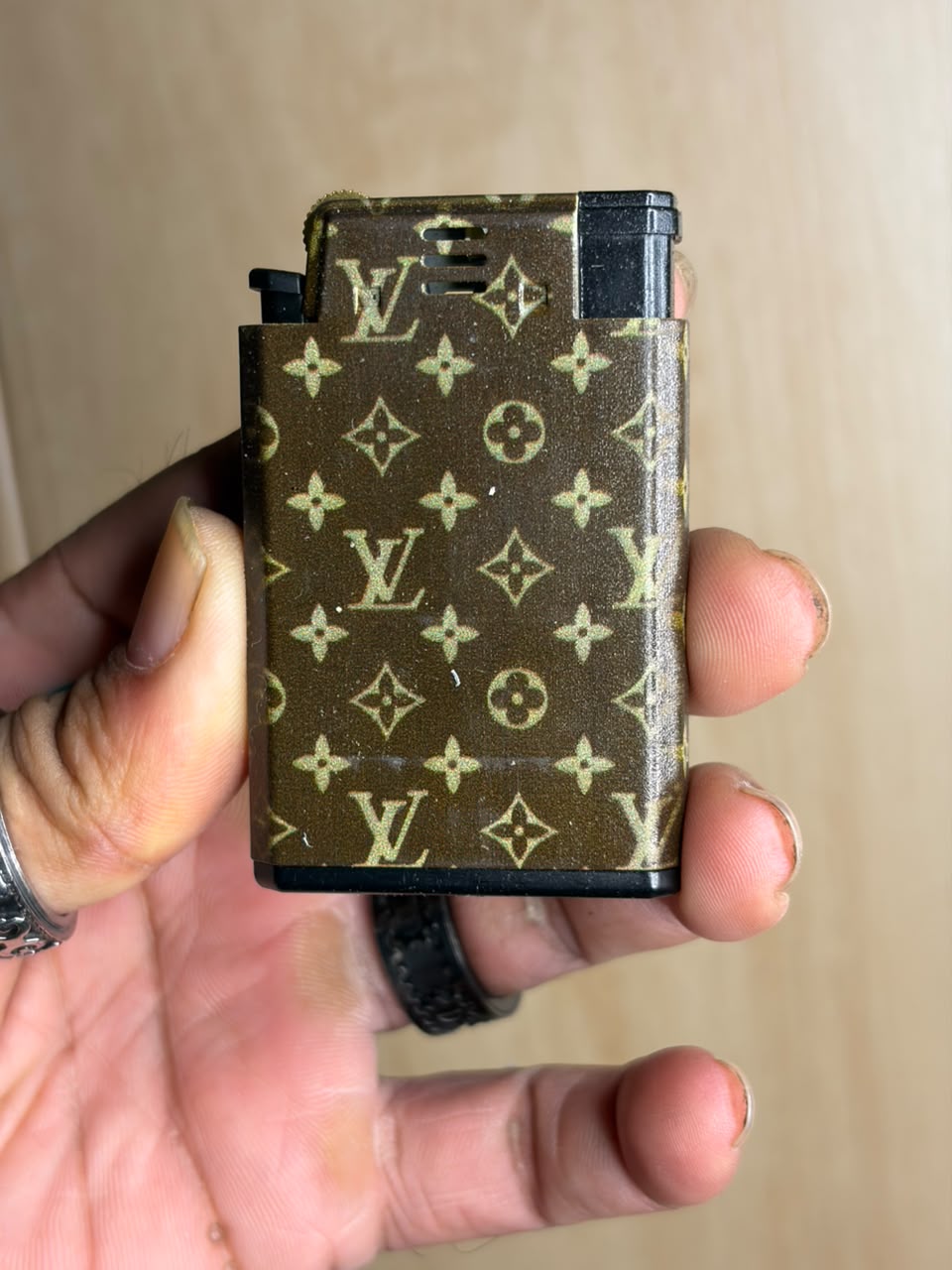 LV Print Lighter